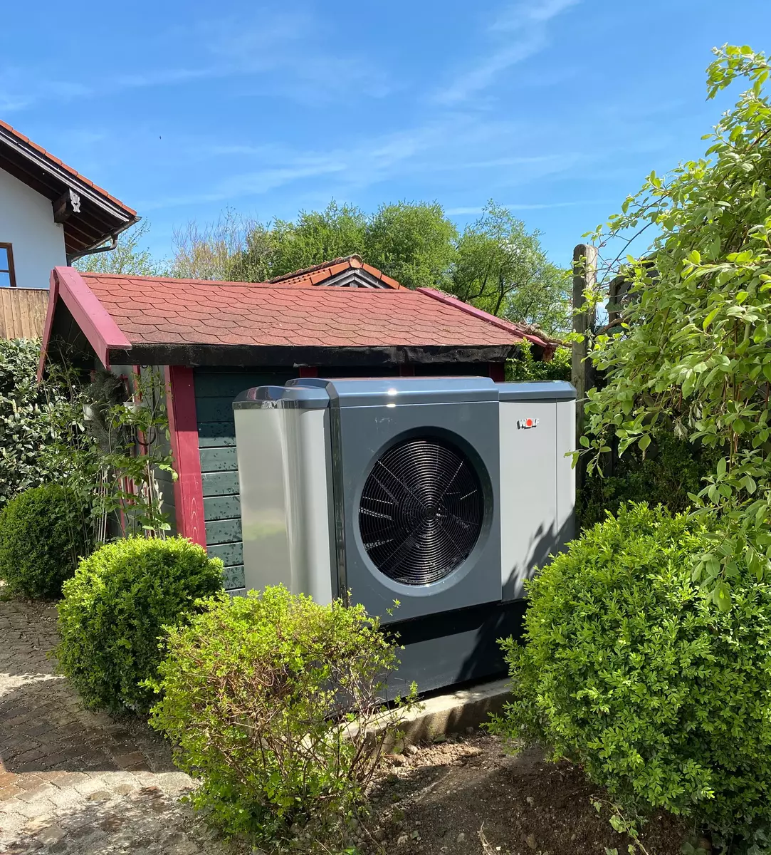 WOLF CHA Monoblock im Garten