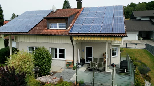 Einfamilienhaus in Ortenburg mit Solaranlage